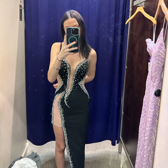 Black dress with gems and some see through parts - Picture 4 of 4